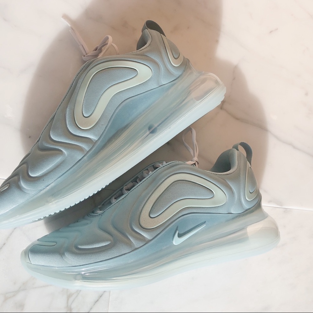 Air max 720 - Picture 3 of 8